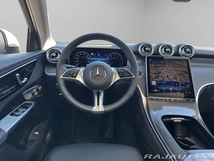 Mercedes-Benz GLC 200 4MATIC 2025