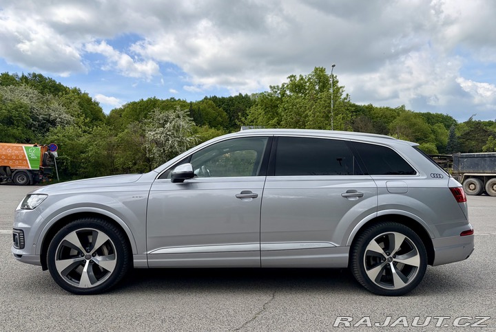 Audi Q7 e-tron quattro, tažné,TOP 2016