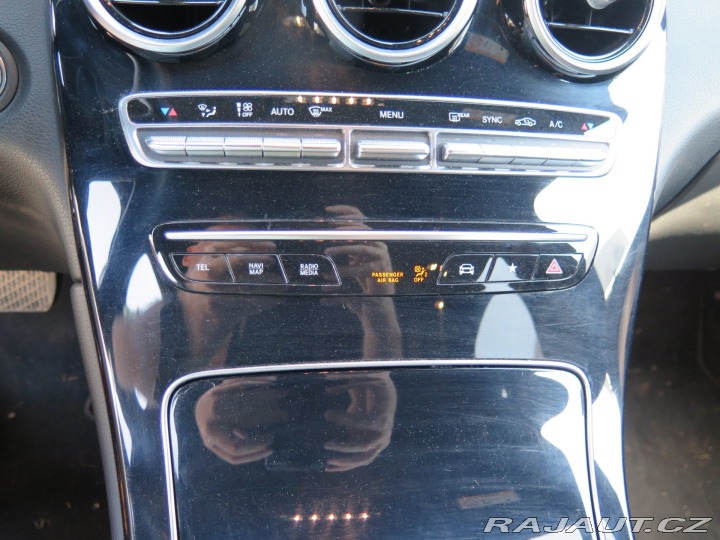 Mercedes-Benz GLC 300C AMG 4MA, VADA MOTORU 2020