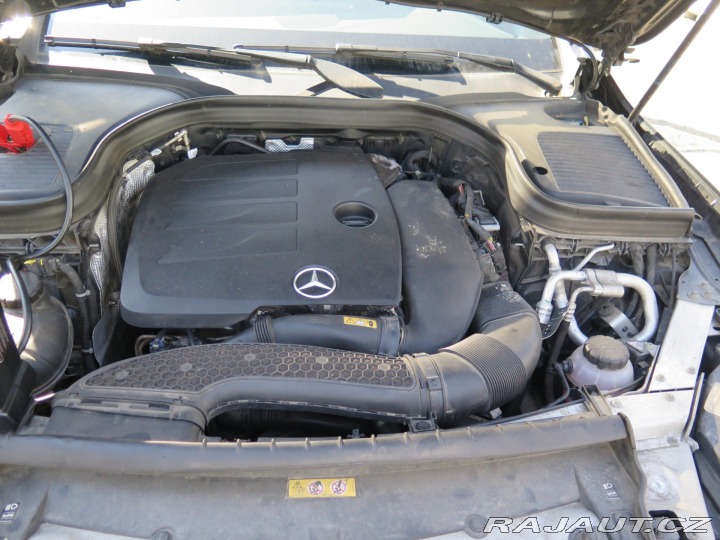 Mercedes-Benz GLC 300C AMG 4MA, VADA MOTORU 2020