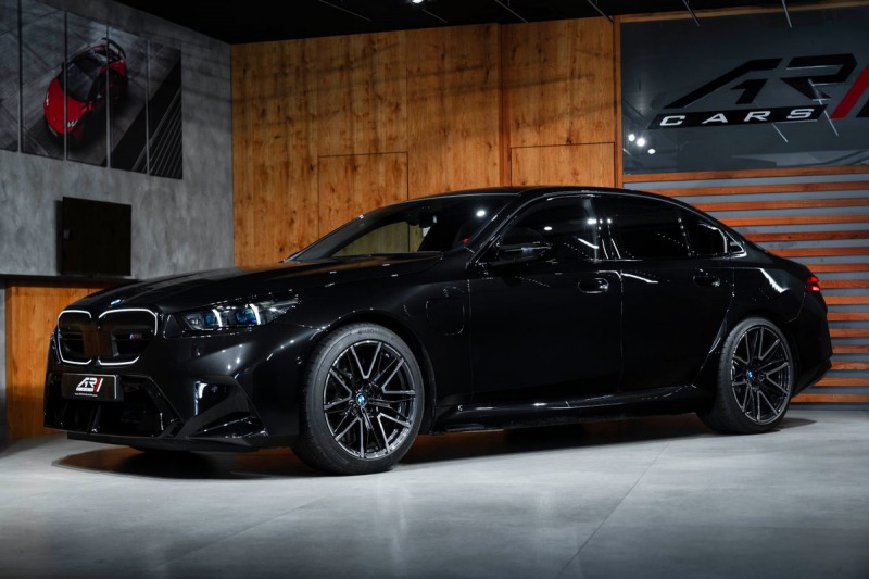 BMW M5 