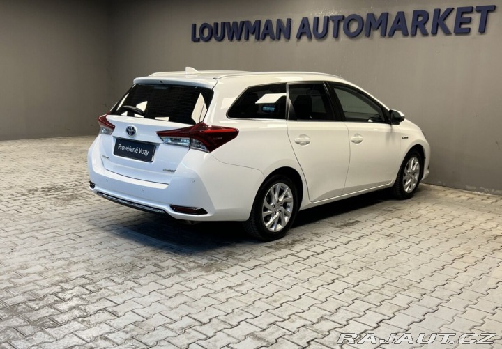 Toyota Auris 1,8 Hybrid AT Active Tren 2018