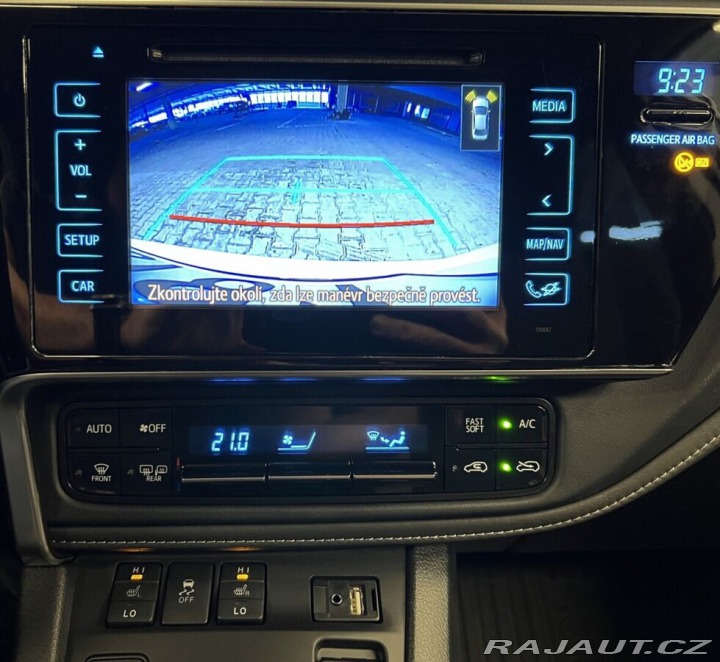 Toyota Auris 1,8 Hybrid AT Active Tren 2018