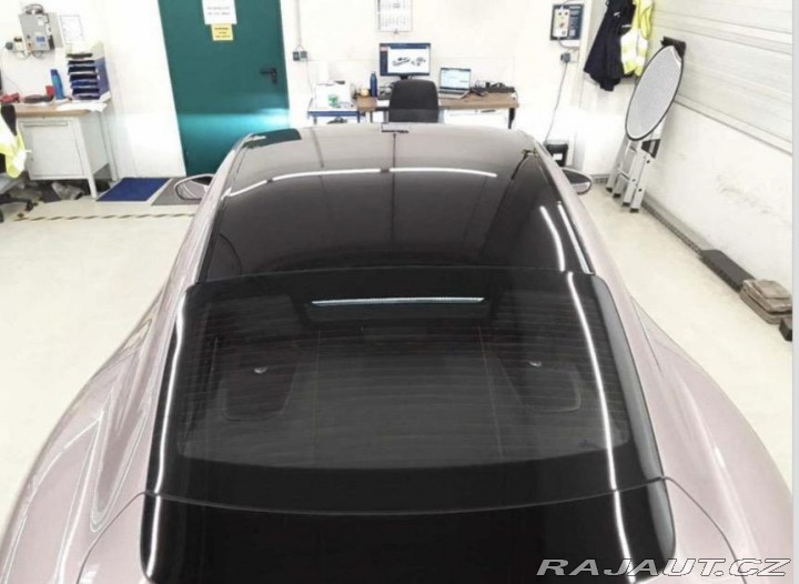 Porsche Taycan Performancebatterie Plus 2024