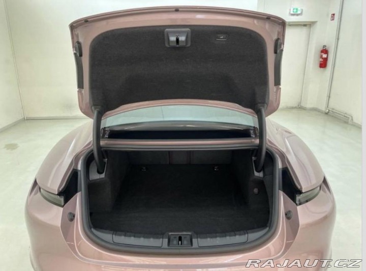 Porsche Taycan Performancebatterie Plus 2024