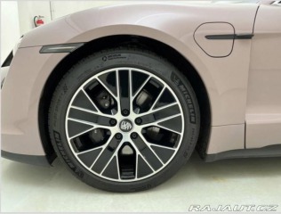 Porsche Taycan Performancebatterie Plus 2024