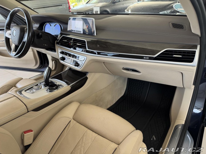 BMW 7 750i xDrive*Laser*NočníVi 2016