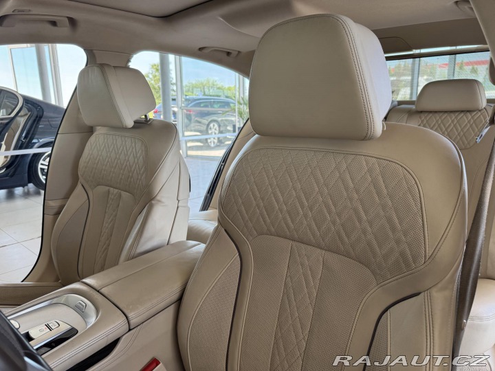 BMW 7 750i xDrive*Laser*NočníVi 2016