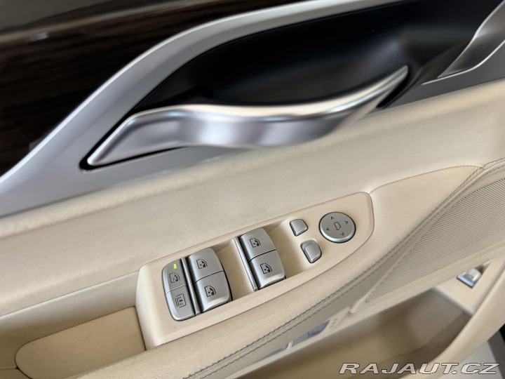 BMW 7  1800
