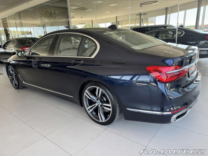 BMW 7 750i xDrive*Laser*NočníVi 2016