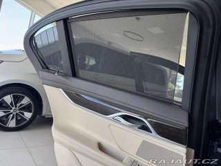 BMW 7  1800