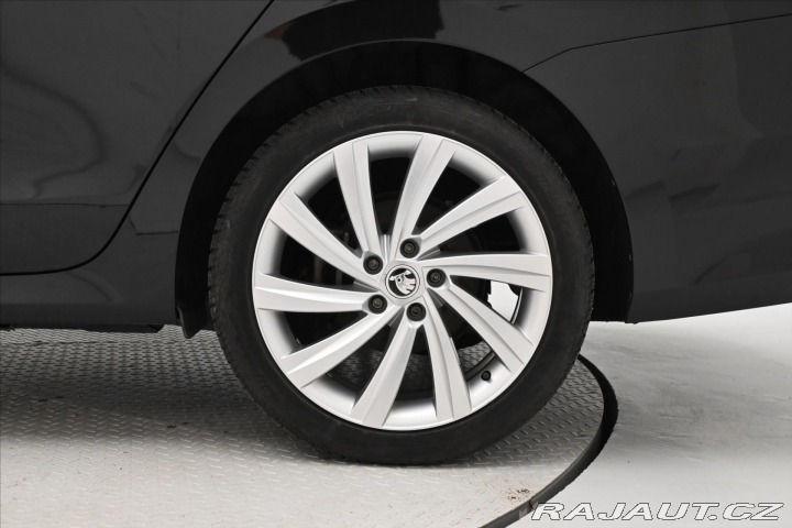 Škoda Octavia 1,4 TSI iV 150kW DSG Styl 2021