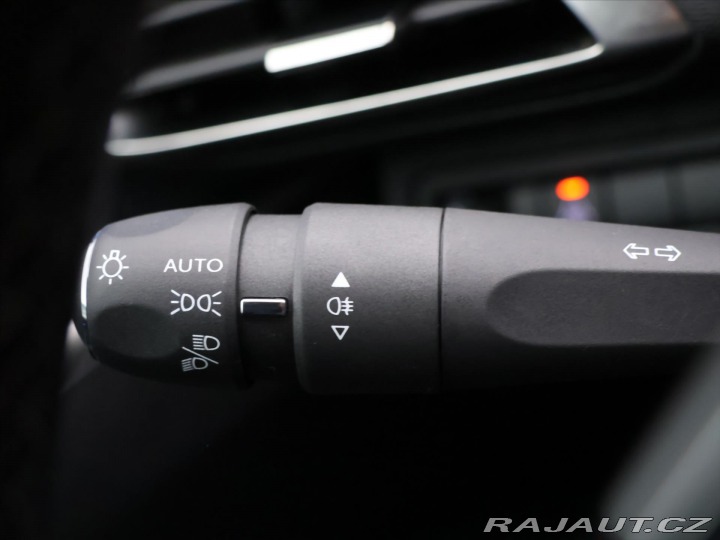 Peugeot 5008 1,2 PT 96kW Allure 7-Míst 2023