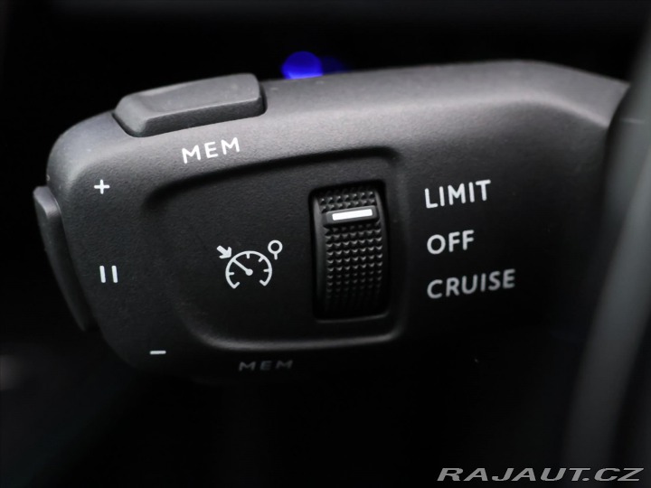 Peugeot 5008 1,2 PT 96kW Allure 7-Míst 2023