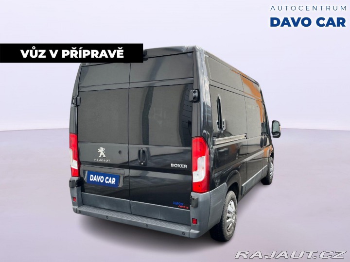 Peugeot Boxer 2,0 BlueHDI 120kW 8 míst 2017