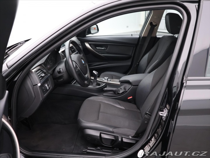 BMW 3 2,0 318d xDrive Xenon Nav 2014