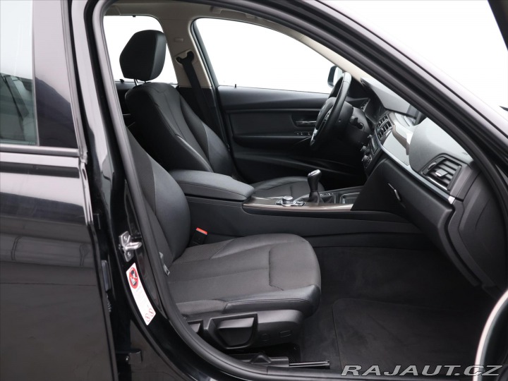 BMW 3 2,0 318d xDrive Xenon Nav 2014