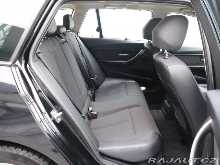BMW 3 2,0 318d xDrive Xenon Nav 2014