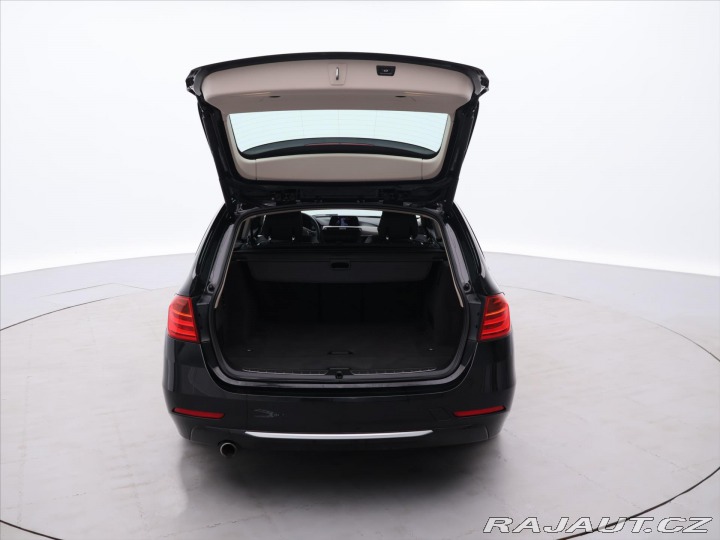 BMW 3 2,0 318d xDrive Xenon Nav 2014