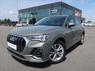 Audi Q3 2,0 TDI S-Line ČR 1.maj Z