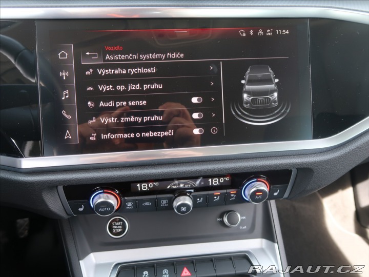 Audi Q3 2,0 TDI S-Line ČR 1.maj Z 2023