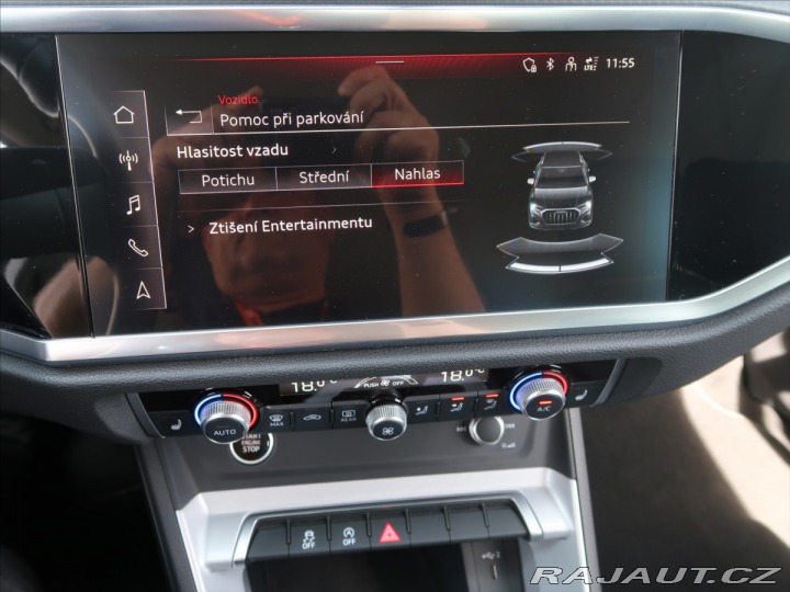 Audi Q3 2,0 TDI S-Line ČR 1.maj Z 2023