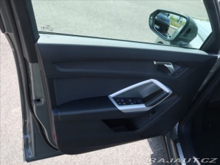 Audi Q3 2,0 TDI S-Line ČR 1.maj Z 2023