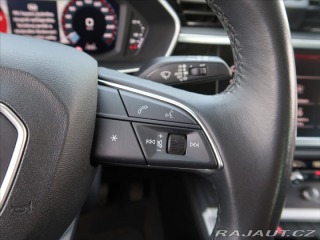 Audi Q3 2,0 TDI S-Line ČR 1.maj Z 2023