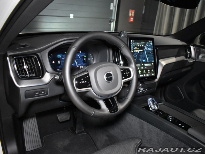 Volvo XC60 2,0 T8 AWD Ultra B&W, 2025