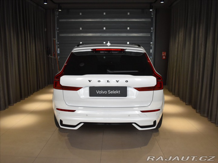 Volvo XC60 2,0 T8 AWD Ultra B&W, 2025