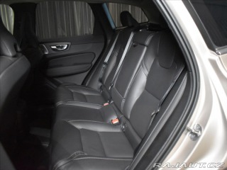 Volvo XC60 2,0 T8 AWD Ultra B&W, 2025