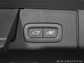 Volvo XC60 2,0 T8 AWD Ultra B&W, 2025