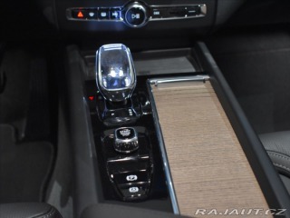 Volvo XC60 2,0 T8 AWD Ultra B&W, 2025