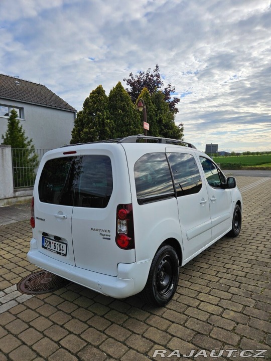 Peugeot Partner Tepee 1,6   s kempovací vestavb 2015