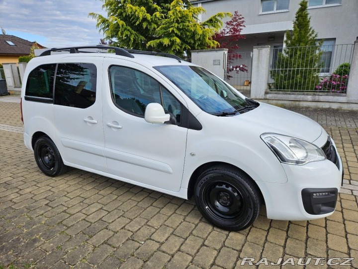 Peugeot Partner Tepee 1,6   s kempovací vestavb 2015