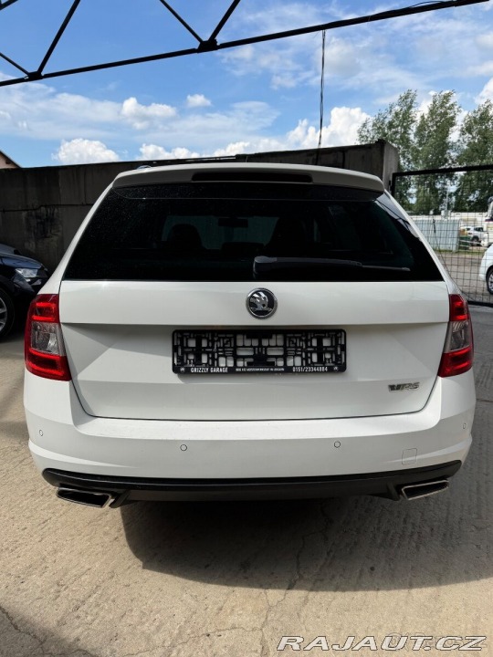 Škoda Octavia 2,0   vrs 1800