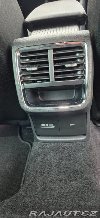 Škoda Octavia 1,5   TSI 110 kW, r.v. 20 2022