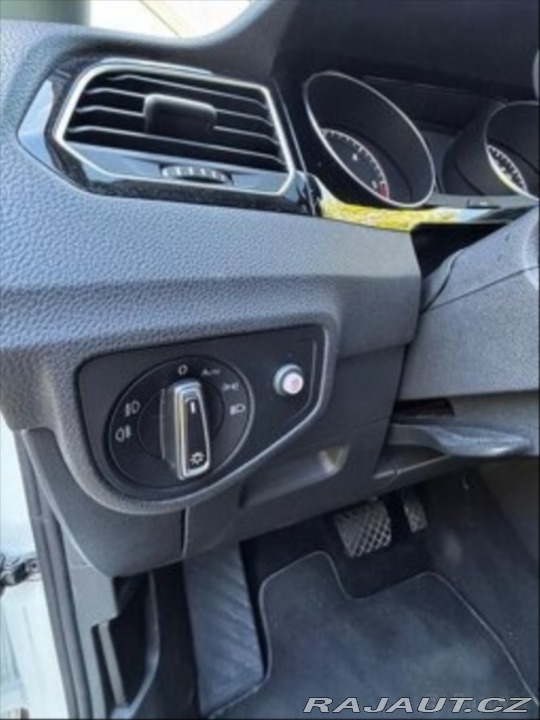 Volkswagen Golf Sportsvan 1,6   TDI Highline | 1. m 1800