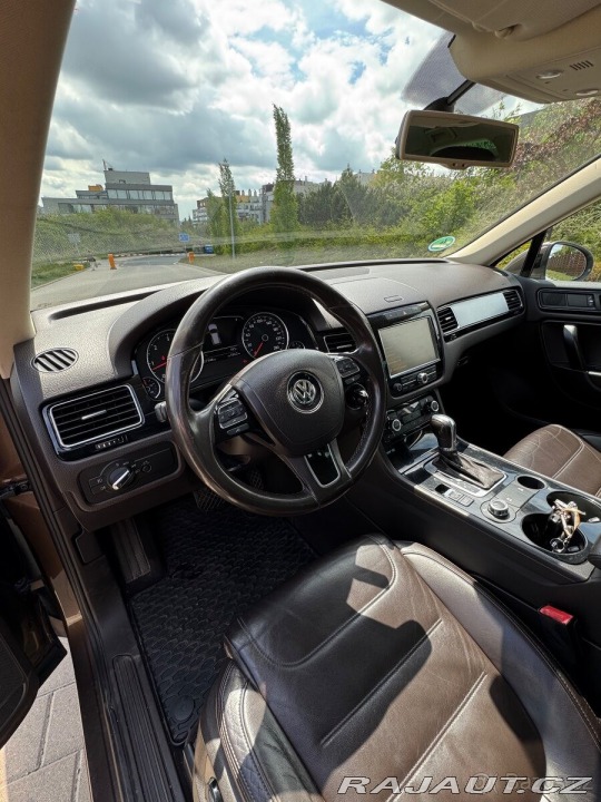 Volkswagen Touareg 3,0   180kw 1800