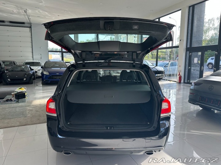 Volvo V70 2,0 Ojeté, 2/2015, 289 2015
