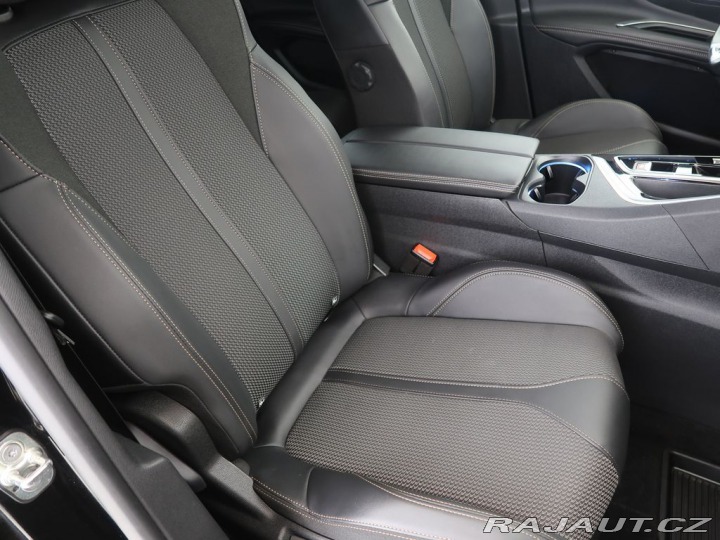 Peugeot 3008 1.2PureTech,96kW,Automat, 2023