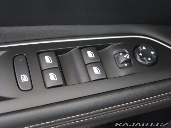 Peugeot 3008 1.2PureTech,96kW,Automat, 2023