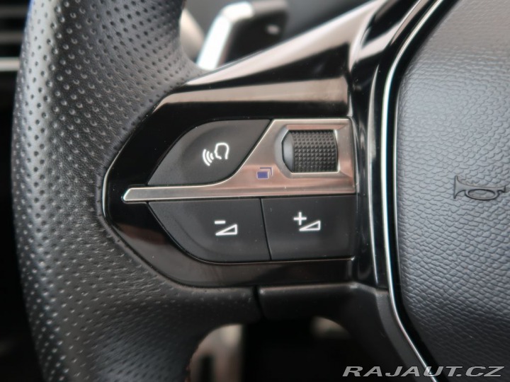 Peugeot 3008 1.2PureTech,96kW,Automat, 2023
