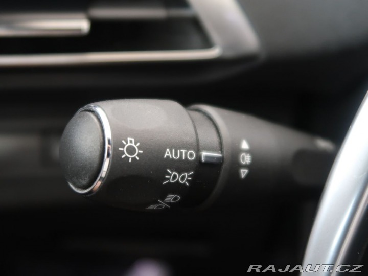 Peugeot 3008 1.2PureTech,96kW,Automat, 2023