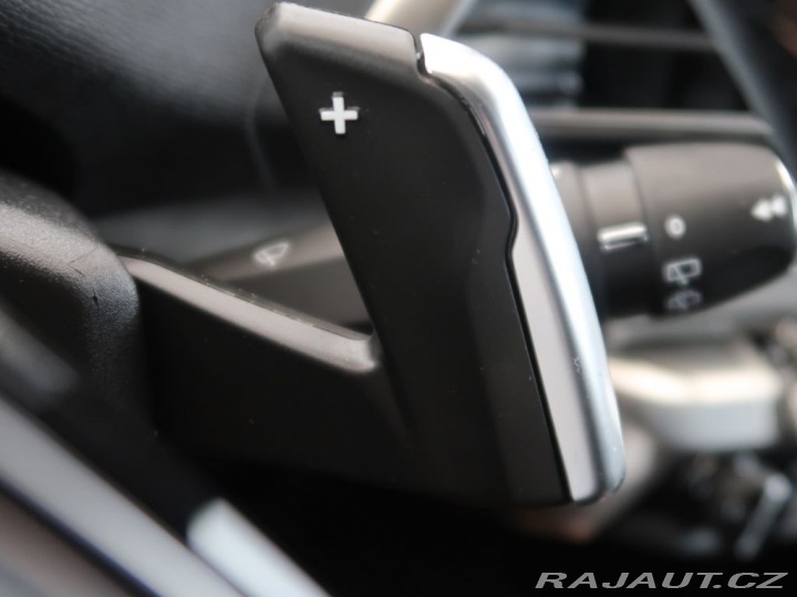 Peugeot 3008 1.2PureTech,96kW,Automat, 2023