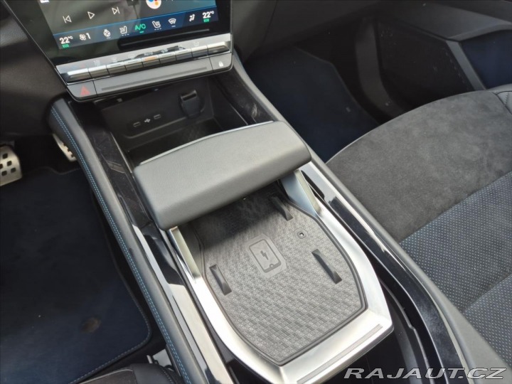 Renault Ostatní modely Rafale 1,2 Esprit Alpine 4CONTRO 2024