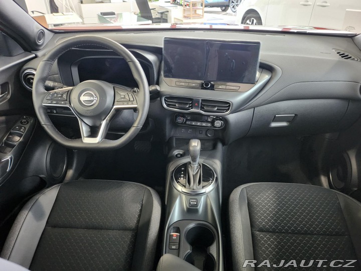 Nissan Juke N-Connecta 84kW automat 2026