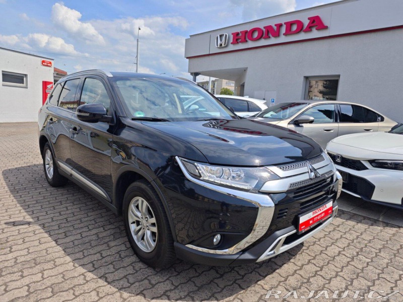 Mitsubishi Outlander 2.0 Mivec Diamant 2WD Kam