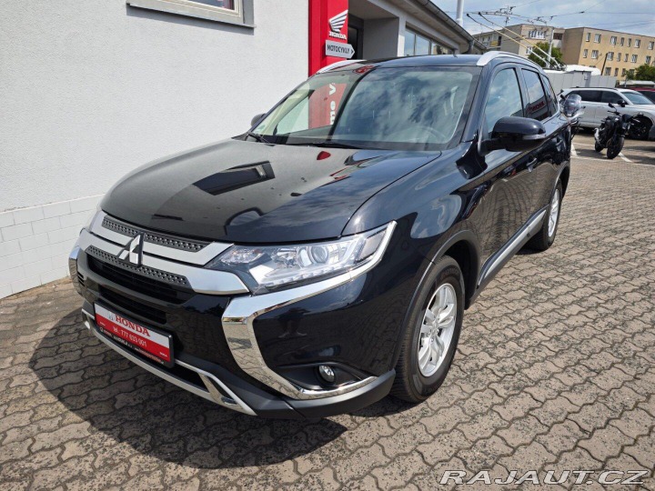 Mitsubishi Outlander 2.0 Mivec Diamant 2WD Kam 2021