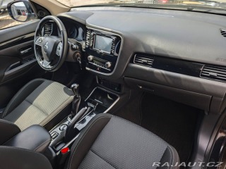 Mitsubishi Outlander 2.0 Mivec Diamant 2WD Kam 2021